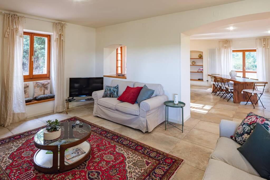 interni villa monteilluminato fano