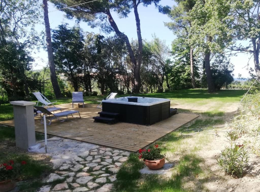 idromassaggio villa monteilluminato fano